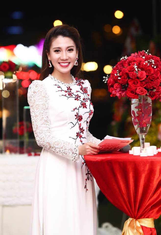 Không ngại nhận trách nhiệm về bản thân, MC Tuyết Vinh vừa xin lỗi khán giả - những người đã chẳng may phải xem hình ảnh không được đẹp của cô trên sóng truyền hình vừa qua, đồng thời cũng chỉ ra sự cố vừa rồi đã khiến bản thân cô có thêm những kinh nghiệm trong nghề. Theo lời của tuyết Vinh thì "làm tốt thôi là chưa đủ, cẩn thận thôi là chưa đủ, phải làm tốt hơn và cẩn thận hơn nữa, mỗi ngày!".