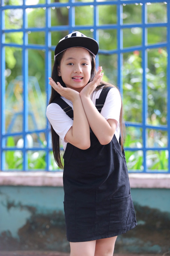 “Búp bê” Đoàn Khánh Linh sinh ngày 01/12/2005, tại Hải Phòng. Khánh Linh đang là lớp trưởng và lớp phó văn thể mỹ trong lớp. Cô bé năng động, hoạt bát nhưng cũng rất nhạy cảm và hơi “mít ướt”.