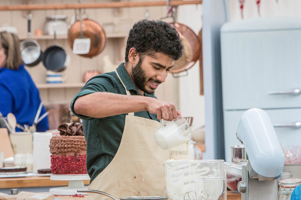 The Great British Bake Off là một chương trình thực tế khá giống với Master Chef – Vua đầu bếp. Chương trình quy tụ nhiều đầu bếp, thợ làm bánh nghiệp dư từ khắp mọi nơi về tranh tài, vượt qua các bài test, thử thách của ban giám khảo, loại nhau qua các vòng để tìm ra quán quân – Thợ làm bánh giỏi nhất nước Anh.