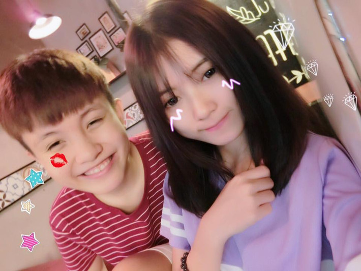 Cặp đôi trẻ tuổi mong muốn có một cuộc sống thật tốt, lành mạnh, luôn tận dụng mọi cơ hội để chứng tỏ bản thân. Với Nhi và Phụng, chỉ có cách này mới giúp họ có được cuộc sống hạnh phúc thực sự, không bị kì thị hay chịu đựng sự dè bỉu của người khác.