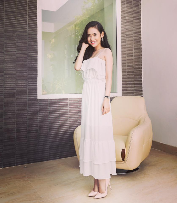 Nói về sự thay đổi, cái người ta để ý nhất đến Thúy Vi chắc chắn là về ngoại hình của cô. Từ ngày bất ngờ “nổi tiếng”, cô gái quê gốc Cà Mau này như lột xác về ngoại hình. Từ một cô gái quê mùa, kém sắc… Thúy Vi nay khá xinh xắn, trẻ đẹp và cũng không kém phần hấp dẫn.