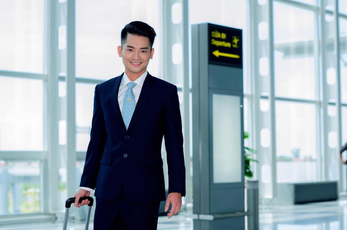 Sở dĩ các hãng hàng không có nhiều mỹ nam đến vậy là do họ có cả 1 lò đào tạo và tuyển chọn kỹ lưỡng từ sức khỏe, kiến thức, chiều cao và ngoại hình.