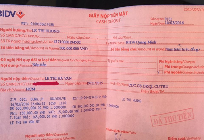 Sau khi đã xác nhận tặng mẹ số tiền 500 triệu, Hà Vân viết status xin phép mẹ “cho con khoe một tí” kèm thêm một dòng kêu ca “phải ăn mỳ gói rồi”. Trước việc làm của Hà Vân, rất nhiều bạn bè, người quen của cô trên mạng xã hội đã bày tỏ sự ngạc nhiên, một số người rất khâm phục cô bạn trẻ đã tặng một món quà hết sức giá trị và thiết thực cho mẹ.