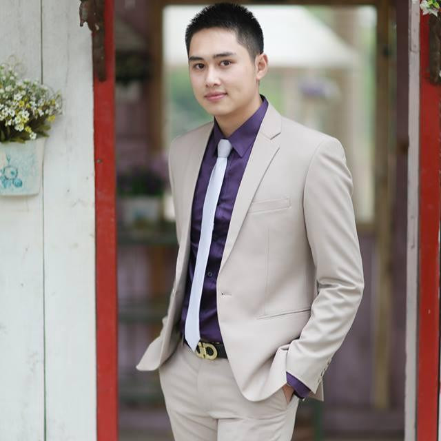 Hiện tại Minh Long chỉ muốn tập trung, hết mình với công việc. Chàng cảnh sát 9X đẹp trai luôn mong muốn được cống hiến nhiều hơn nữa cho xã hội, góp phần giữ gìn an ninh trật tự, bảo vệ Tổ quốc. Ngoài ra Minh Long cũng đang đầu tư thêm thời gian để hoàn thành quá trình học liên thông tại Học viện Cảnh sát Nhân dân.