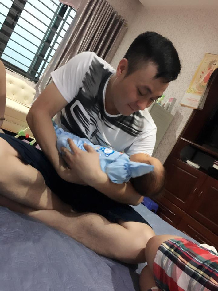 Sở hữu ngoại hình xinh đẹp và cuộc sống viên mãn, Phương Chi tiết lộ, ngày còn con gái, cô cũng được bố mẹ đẻ chiều chuộng, đến khi lấy chồng bố mẹ chồng tâm lý, thương cô như con ruột, em chồng quá hợp ca với chị dâu. Tuy rằng ở cùng nhà chồng, nhưng toàn bộ chi phí sinh hoạt trong nhà ông bà không yêu cầu vợ chồng cô phải đóng góp.