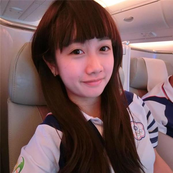 Tại Olympic đang diễn ra, Ngô Giai Dĩnh đã tham gia thi đấu ở hai nội dung là 10m súng ngắn hơi nữ và 25m súng ngắn nữ... Do phải đối đầu với rất nhiều đối thủ mạnh nên ở cả 2 nội dung, nữ xạ thủ này đều không có được thành tích tốt và không đều không thể tiến vào vòng chung kết có được cơ hội cạnh tranh huy chương. Tuy nhiên với những nỗ lực của mình, Ngô Giai Dĩnh vẫn có một kỳ Thế vận hội thành công về mặt cá nhân.