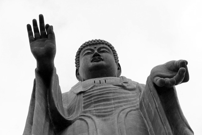 Bức tượng Đại Phật Ushiku Daibutsu tọa lạc tại thành phố Ushiku tỉnh Ibaraki (cách Tokyo khoảng 100 km về phía đông bắc), hoàn thành năm 1993.