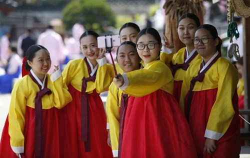 Ngày 16/5 vừa qua là ngày đất nước Hàn Quốc tổ chức Lễ trưởng thành lần thứ 44 cho những người đến tuổi 19.