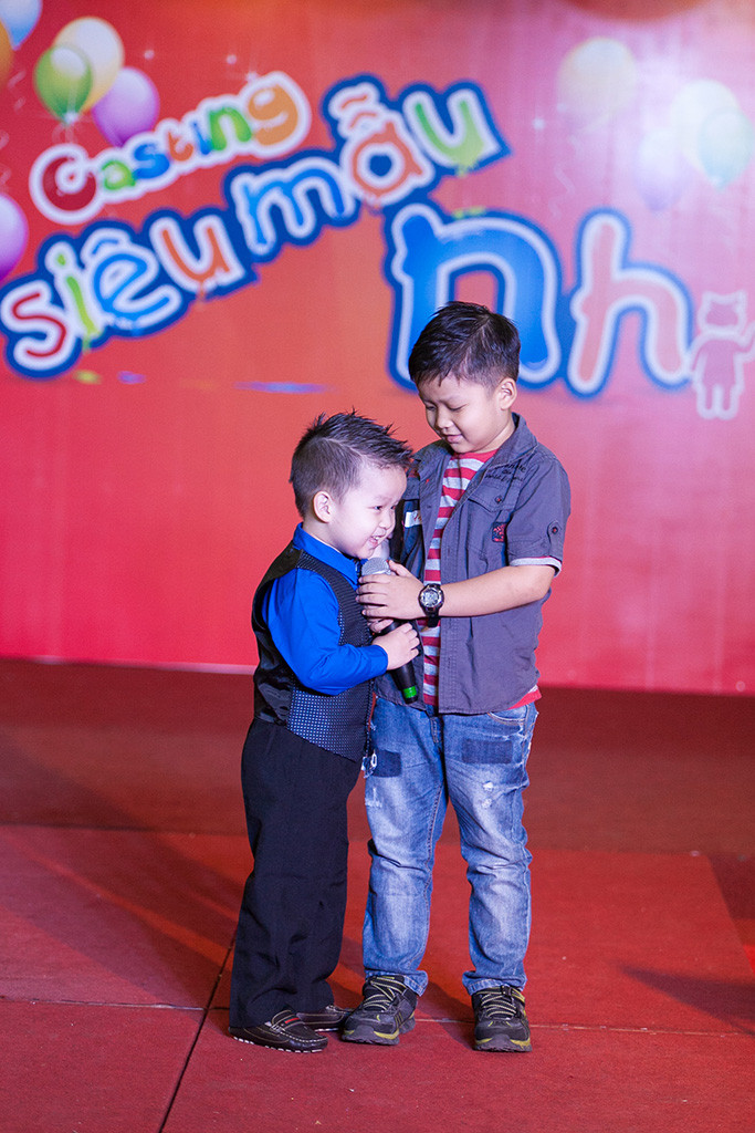 Hai anh em Hữu Vinh, Hữu Phước. Siêu mẫu nhí là chương trình thời trang - giải trí dành cho các bé trong độ tuổi từ 4-8 tuổi, kích thích sự sáng tạo, tự lập của các bé và tình cảm của gia đình với 3 vòng thi: Sáng tạo, hóa thân và trình diễn. Diễn viên Mai Thu Huyền, MC Thanh Mai và đạo diễn thời trang Hưng Phúc đảm nhận vai trò giám khảo của sân chơi này. Chương trình phát sóng trên kênh VTV9, lúc 20h vào chủ nhật hàng tuần.