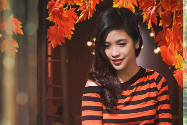 Đào Hồng Anh sinh năm 1994, hiện đang sinh sống tại Hà Nội, được nhiều bạn trẻ biết đến khi từng tham dự nhiều cuộc thi cho lứa tuổi teen.