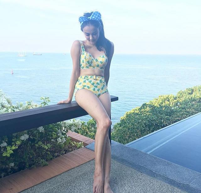 Wanida Termthanaporn vai Katun sinh năm 1983, từng là giọng hát chính của nhóm nhạc nữ Girly Berry, sau đó lấn sân sang lĩnh vực phim ảnh và được đánh giá là một diễn viên có thực lực.