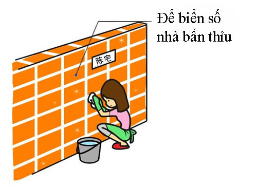 4. Để biển số nhà bẩn thỉu: Nếu biển số nhà bị bẩn, nó có thể thu hút những lời đàm tiếu, vu khống, tin đồn hay phản hồi tiêu cực của hàng xóm. Vì thế bạn cần giữ cho biển số nhà của bạn luôn sạch sẽ vì nó tượng trưng cho bộ mặt của ngôi nhà. Lời khuyên: Tạo thói quen vệ sinh biển số nhà.