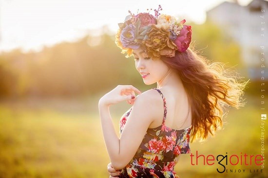 9X Sài Thành đang là sinh viên năm cuối ĐH Nông lâm. Cô nàng còn được nhiều bạn trẻ Sài Gòn biết đến trong vai trò một Idol Ccalk. Ngay từ bé Như Thơ đã là “cây văn nghệ” của trường và địa phương, vì vậy không ngạc nhiên khi cô nàng từng đạt giải Nhất cuộc thi Tiếng hát sinh viên quận Thủ Đức.