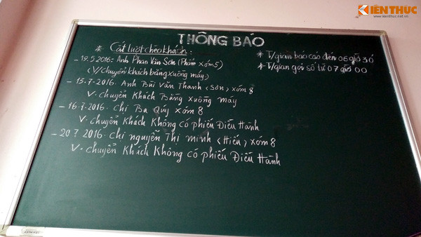 Trường hợp lái đò nào vi phạm quy định, không đủ điều kiện đảm bảo an toàn đón đưa khách, ban tổ chức sẽ gạch tên, loại bỏ và ghi rõ ràng lên bảng thông báo.