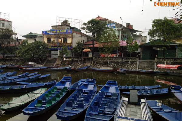 Ông Nguyễn Văn Hậu - Phó Chủ tịch UBND huyện Mỹ Đức (Hà Nội), Trưởng ban tổ chức Lễ hội chùa Hương năm 2017 - cho biết: "Năm nay, lễ hội có chủ đề “Lễ hội kỷ cương - Văn minh du lịch”, do vậy, công tác đảm bảo an ninh trật tự; an toàn vệ sinh thực phẩm; phòng chống cháy nổ; bảo vệ môi trường... sẽ được ban tổ chức phối hợp cùng các đơn vị lực lượng chức năng thực hiện một cách nghiêm túc, chặt chẽ hơn".