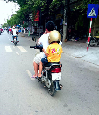 "Hi sinh đời bố củng cố đời con".