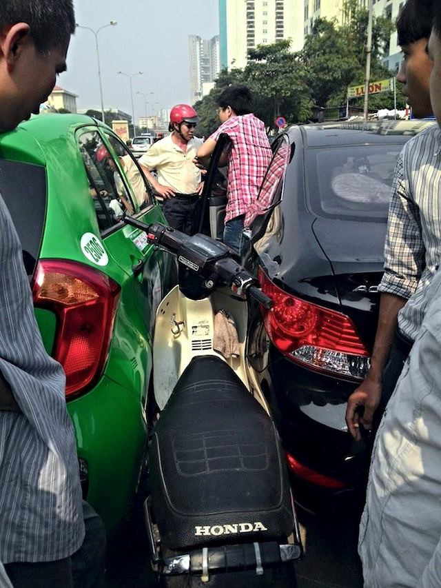 Xe máy "Lạc đường".