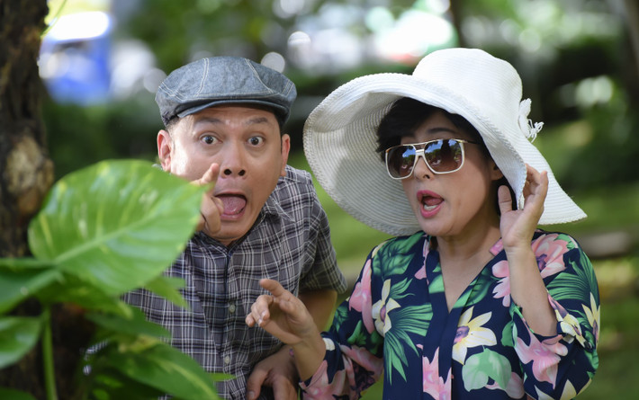 Họ thương yêu nhau nhưng phải lén lút, bởi lo sợ sự phản đối của con cái.
