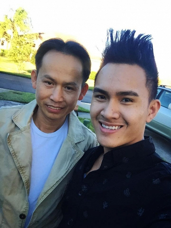 Thành Vinh gọi em trai Hoài Linh là chú Năm.