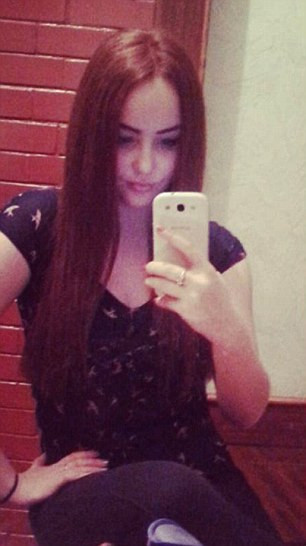 Cô gái xấu số Brunette Anna Ursu vốn rất xinh đẹp và gợi cảm.