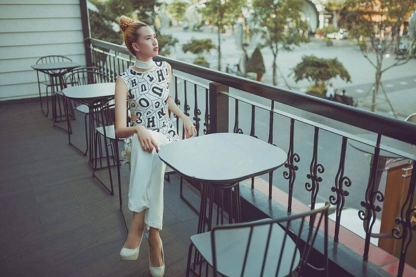 Sự thay đổi và trưởng thành của Hồng Xuân sau hai năm rời nhà chung Vietnam Next Top Model.