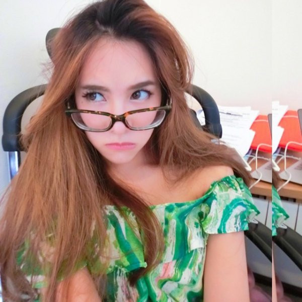 Với các sinh viên, Bebe không chỉ là một giảng viên xinh đẹp đáng yêu mà còn là người mang đến cho họ rất nhiều bí quyết học tập để dễ tiếp thu, nhớ lâu và ứng dụng tốt vào thực tế.