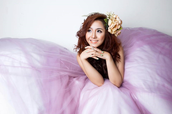 Xinh đẹp, giỏi giang và có một người chồng soái ca trên cả tuyệt vời... chị Mai trở thành người phụ nữ được rất đông bạn trẻ, các cô gái sắp và đã lập gia đình ngưỡng mộ, ghen tị. Không cho rằng tất cả phụ thuộc vào may mắn, chị Mai cho biết để cuộc sống gia đình hạnh phúc, bản thân người phụ nữ phải rất cố gắng, vừa xây dựng sự nghiệp, con đường riêng của mình để không phụ thuộc vào chồng, vừa phải biết sắp xếp thời gian chăm lo gia đình, con cái.