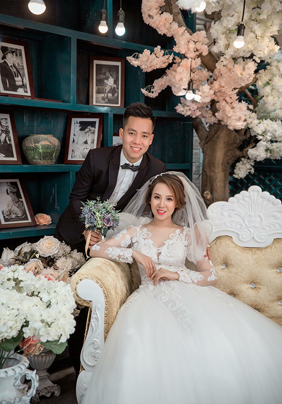 Cầu thủ U23 Việt Nam là Lê Thanh Bình tổ chức đám cưới với cô bạn gái Đỗ Diệu Trang vào hồi tháng 5. Bà xã của anh hiện làm công việc kinh doanh online các sản phẩm quần áo, thuốc giảm cân, tắm trắng...
