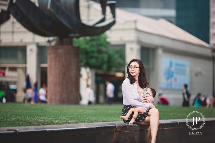 Theo Jen Pan: “Không ai được quyền nói rằng người phụ nữ cho con bú hay hút sữa ở công sở sẽ ảnh hưởng đến năng suất làm việc của họ. Không ai được yêu cầu một người phụ nữ đang hút sữa để dành cho con phải ngừng lại vì việc này làm ảnh hưởng đến đồng nghiệp”.