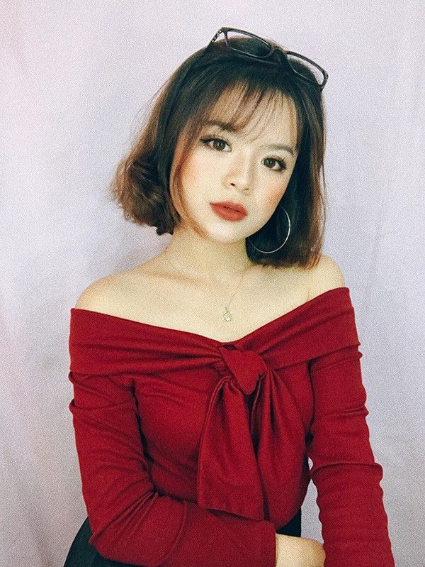 Vai diễn mới nhất – Linh Anh – trong bộ phim sitcom 'Những ngày thảnh thơi' được thực hiện bởi Yến Tatoo để lại nhiều ấn tượng nhất. Ban đầu, khi nhận được lời mời từ ê-kip, cô nàng có lo lắng một chút vì thời gian quay phim khá dài, lại xa nhà trong khi công việc đang chất chồng.