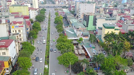 Được biết, Dự án cống hóa mương thoát nước Nghĩa Đô được Công ty Cổ phần Đầu tư xây lắp thương mại và dịch vụ (Cty ĐTXLTM & DV) thuê, rộng hơn 14.000m2 để thực hiện kết hợp làm bãi đồ xe và công trình dịch vụ phụ trợ.