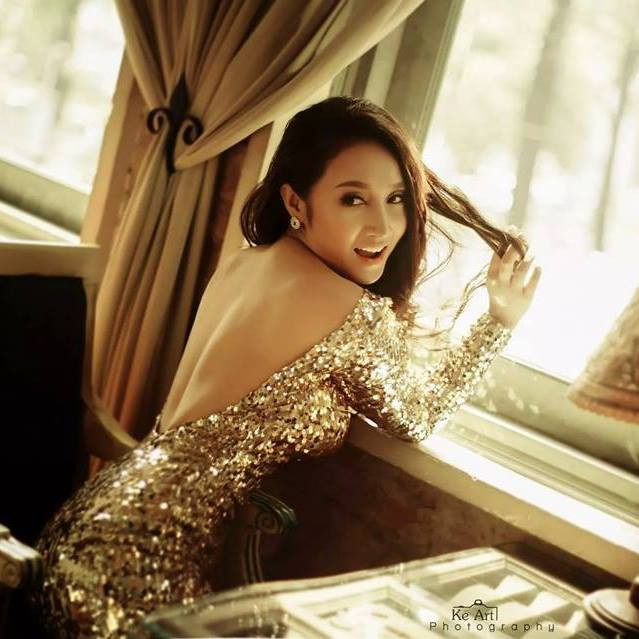 Là một trong những hot girl tài sắc vẹn toàn, bên cạnh tham gia các hoạt động nghệ thuật Christina Hải Âu đang làm giám đốc Marketing tại một công ty Event có tiếng tại TP Hồ Chí Minh. Ảnh: Ke Art.