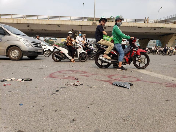Vụ việc khiến người tham gia giao thông kinh hãi.