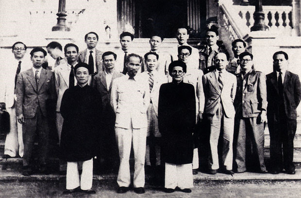 Ngô Tử Hạ (1882-1973) từng là nhà tư sản dân tộc nổi tiếng trong công nghiệp in ấn, ông được mệnh danh là mạnh thường quân của các nhà trí thức yêu nước muốn in sách báo. Sau cuộc tổng tuyển cử bầu cử Đại biểu Quốc hội khóa 1, ông giữ chức Chủ tịch Đại hội đồng Quốc hội khóa 1, đồng thời là đại biểu Quốc hội khoá 1 cao tuổi nhất.
