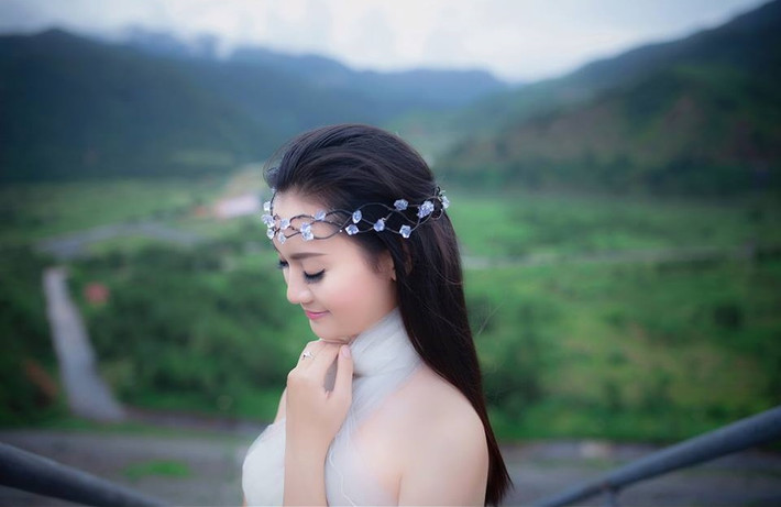 Tuy nhiên, trước những phản ứng này Phương Thảo lại tỏ ra khá bình thản, vì cô không nghĩ bộ ảnh của mình quá phô trương. Đây cũng là bộ ảnh lưu lại tuổi trẻ, bộ ảnh chụp cho vui nên nữ công an xinh đẹp cũng không ngại điều tiếng.