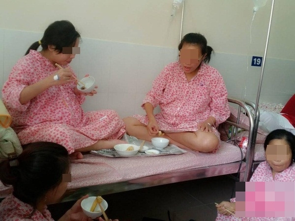 Loạt ảnh không chỉ thu hút đông đảo người bình luận mà còn khiến nhiều chị em chưa từng sinh con như giảm bớt được sự lo lắng khi sự thoải mái của nhóm sản phụ ăn lẩu đã giúp họ xóa tan được suy nghĩ "đi đẻ là phải đau quằn quại", "đi đẻ thật đáng sợ"...