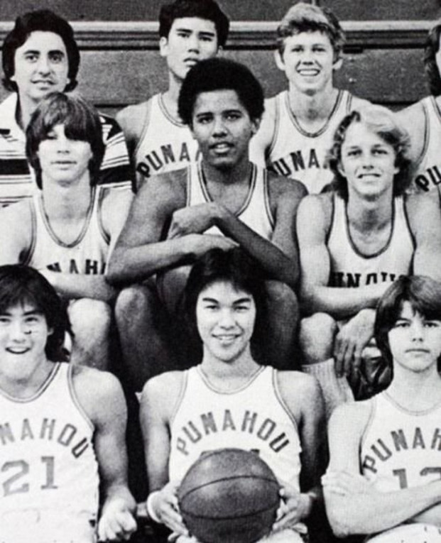 Obama trong đội bóng rổ trung học, 1979.
