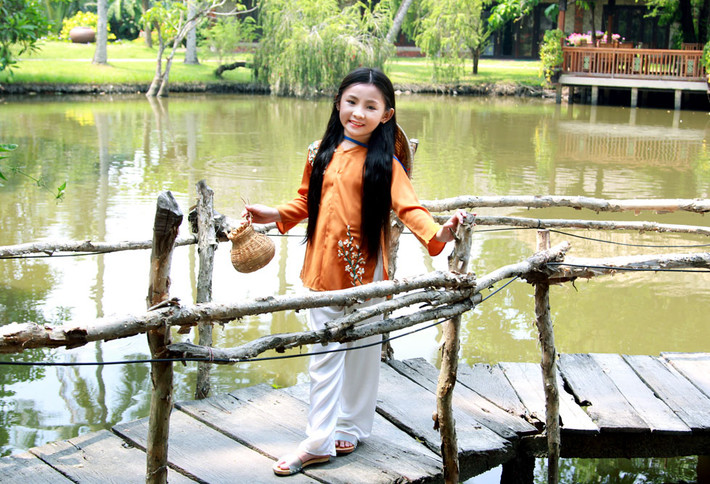 Nhiều khán giả nhận xét Nghi Đình có đầy đủ tố chất thiên bẩm của một nghệ sĩ và có khả năng soán ngôi của Phương Mỹ Chi hay Hồ Văn Cường.