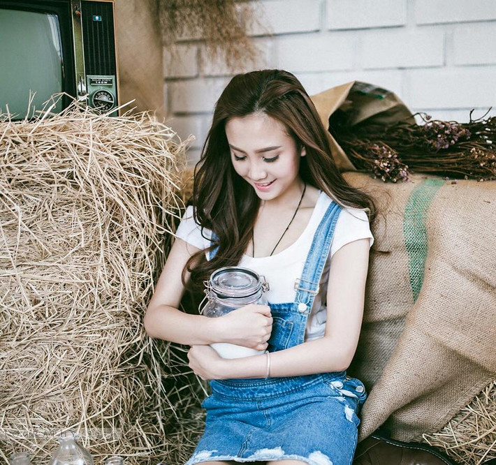 Chia sẻ về sở thích cá nhân, Vy Quách cho biết cô rất thích ăn, ngủ, xem phim và du lịch.