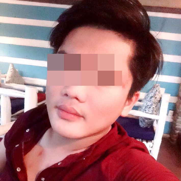Có lẽ trong tuần qua diễn ra rất nhiều câu chuyện bi hài khiến cho dân mạng choáng váng về mức độ điên rồ của một số thanh niên sống "ảo". Khi sự việc anh chàng N.T đổ xăng lên người “tự thiêu” để đổi lấy bức ảnh được 40 nghìn lượt thích chưa kịp lắng xuống thì bất ngờ tối qua, cộng đồng mạng lại được phen sốc nặng trước phát ngôn của nam thanh niên có tài khoản H.C.C khi anh ta tuyên bố sẽ tắm phân lên đầu nếu ảnh được 30 nghìn like và 20 nghìn lượt chia sẻ.
