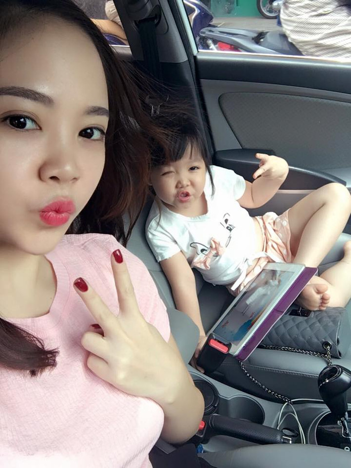 Nhiều thành viên của diễn đàn "Mẹ yêu con" đã bình luận vui rằng, với những lý lẽ, lời khuyên dành cho chính mẹ đẻ của mình, bé Su-A hứa hẹn sẽ trở thành một "bà mẹ chồng kiểu mẫu trong tương lai". Dân mạng cũng thích thú cho rằng lớn lên bé Su-A chắc chắn sẽ trở thành một người phụ nữ đảm đang, kín kẽ nhưng có thể sẽ hơi khó tính, giữ nhiều khuôn phép. Theo tiết lộ của chị Ngọc Ánh, cách nói chuyện già đời của bé Su-A chủ yếu có được là nhờ học, bắt chước của bố mẹ và bà ngoại.