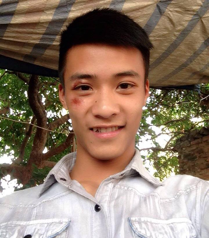 Đạt Cỏ có số lượng fan không nhỏ trên mạng xã hội, nhưng chàng trai gốc Sơn Tây luôn tỏ ra rất khiêm tốn và chỉ muốn sống đơn giản bằng đam mê của chính mình. Đạt Cỏ thường khiến các fan nữ như "lịm tim" với những clip cover các ca khúc của ca sĩ Tuấn Hưng với chất giọng gần như giống hoàn toàn với ca sĩ này. Tính cách thân thiện, khiêm tốn và có tài năng thực sự đã giúp Đạt Cỏ dù có vẻ ngoài khá bặm trợn nhưng vẫn được nhiều bạn trẻ mến mộ.