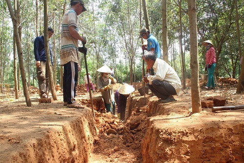 Ông Tới đánh giá, trong 11 phế tích tháp của thị xã An Nhơn chỉ có 2 phế tích tháp được khai quật là Lai Nghi (năm 2013) và phế tích tháp Rừng Cấm (năm 2014), thì riêng phế tích tháp Chà Rây có quy mô kiến trúc, mặt bằng kiến trúc xác định tốt nhất.