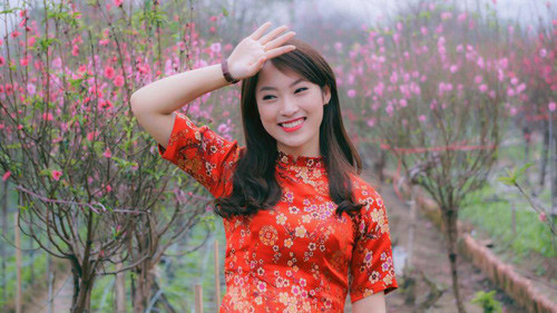 Được giao nhiệm vụ tường thuật lễ trao giải Oscar lần thứ 89, Khánh Vy rất hồi hộp, lo lắng bởi chưa có nhiều kinh nghiệm. Trước khi lễ trao giải bắt đầu, cô nàng dày công tìm hiểu về các nghệ sỹ, bộ phim điện ảnh và các hạng mục đề cử để có thể thuyết minh trôi chảy nhất.