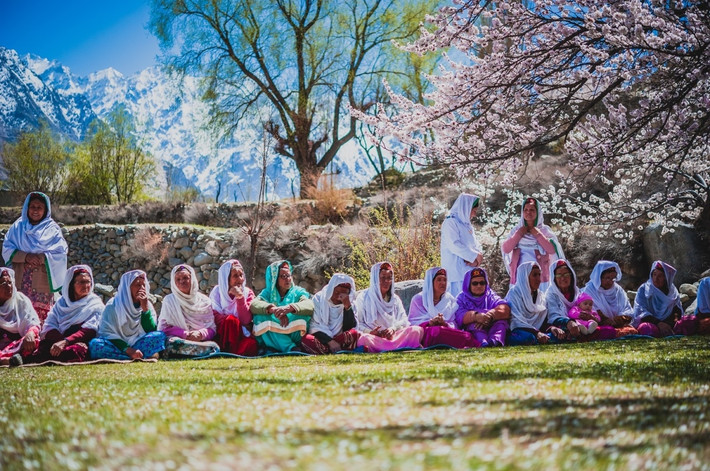 Theo các nhà nghiên cứu, bí quyết trường thọ và sắc đẹp của tộc người Hunza bắt nguồn từ môi trường sống trong lành, nguồn nước chứa nhiều khoáng chất và đặc tính chống oxy hóa.