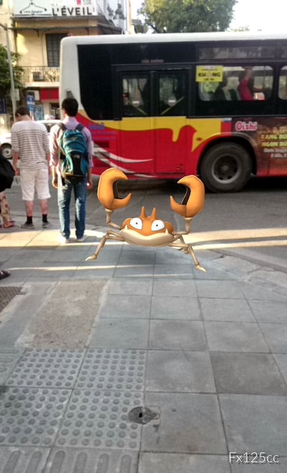 Giờ đây ngoài đường, "đâu đâu cũng là Pokemon", rồi các bạn trẻ thi nhau lùng sục đến khắp mọi nơi, mọi ngóc ngách để thỏa chí sưu tầm quái vật... và cuộc sống thường ngày có thể sẽ bị ảnh hưởng nghiêm trọng.