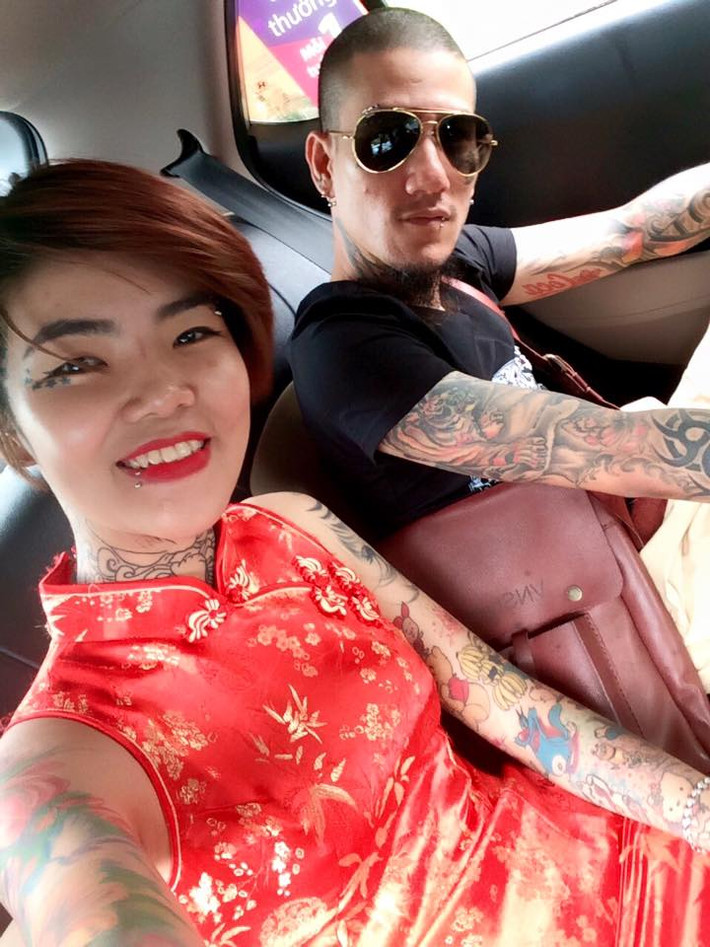 Theo tìm hiểu, Huỳnh Mai là một nữ thợ xăm đang sinh sống và làm việc TP HCM. Bức ảnh đón Trung Thu được Huỳnh Mai chụp trong một lần cô ra thăm Hà Nội mới đây.