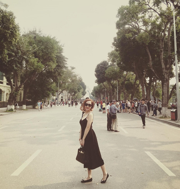 Hoạt động trong lĩnh vực nghệ thuật, Thương Cin bật mí, cô rất thích nghệ sĩ Vân Dung. “Từ lúc nhỏ, mỗi khi xem Gặp nhau cuối tuần, mình thường hay bắt chước, nhái theo cách diễn, cách nói giống chị Vân Dung”. Cũng vì thế mà những vai diễn đảm nhận trong Kem xôi hay Loa phường, mình đều xuất hiện với những hình ảnh “vui, bựa và ngố”.