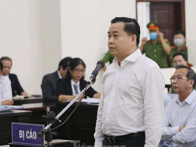 Theo một số thông tin được công bố, có đến 31 bất động sản là công sản được bán cho Vũ "nhôm" hoặc các doanh nghiệp có liên quan đến Vũ "nhôm" không qua đấu giá, hoặc nếu có đấu giá thì với giá rẻ mạt, làm thất thu ngân sách hàng ngàn tỉ đồng. Sau đó, Vũ "nhôm" hoặc doanh nghiệp của Vũ "nhôm" bán lại số đất này và thu lợi hàng trăm tỉ đồng. Số tiền chênh lệch khủng đương nhiên chảy vào túi của Vũ "nhôm" và phe nhóm của ông ta.