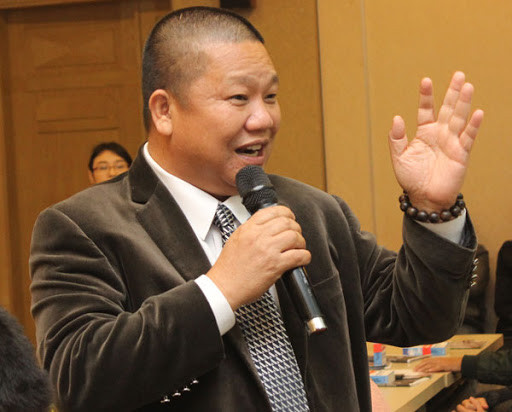 Theo thống kê trên Toprich.bizlive.vn, đại gia Lê Phước Vũ đang nắm giữ 37,4 triệu cổ phiếu HSG, tương đương khối tài sản 252,73 tỷ đồng. Ngoài khối tài sản đến từ cổ phiếu của Tập đoàn Hoa Sen, ông Lê Phước Vũ còn có thêm phần cổ phiếu tại Công ty TNHH MTV Tam Hỷ - nơi ông giữ vị trí Chủ tịch Hội đồng quản trị kiêm Giám đốc.